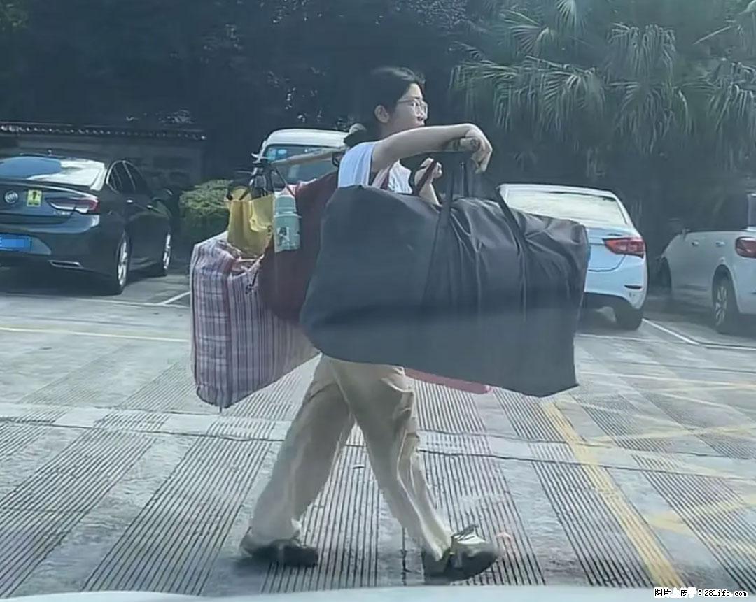 全网追的“扁担女孩”，找了一份暑假工，时薪12元 - 宿迁生活资讯 - 宿迁28生活网 suqian.28life.com