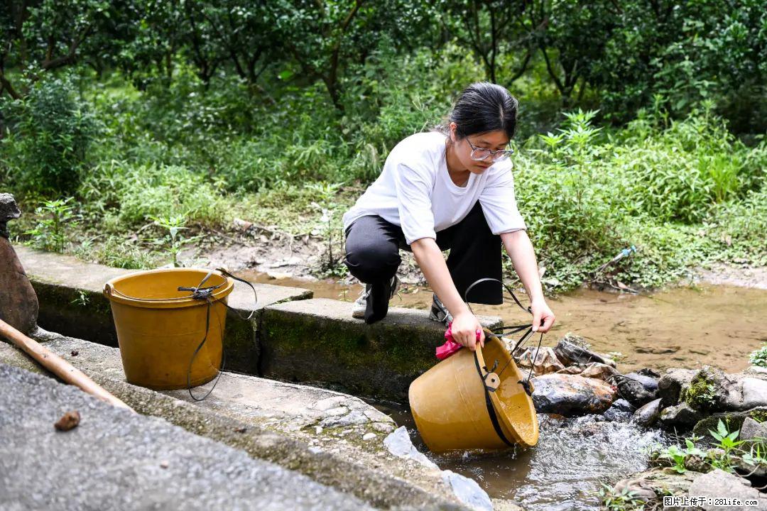 全网追的“扁担女孩”，找了一份暑假工，时薪12元 - 宿迁生活资讯 - 宿迁28生活网 suqian.28life.com